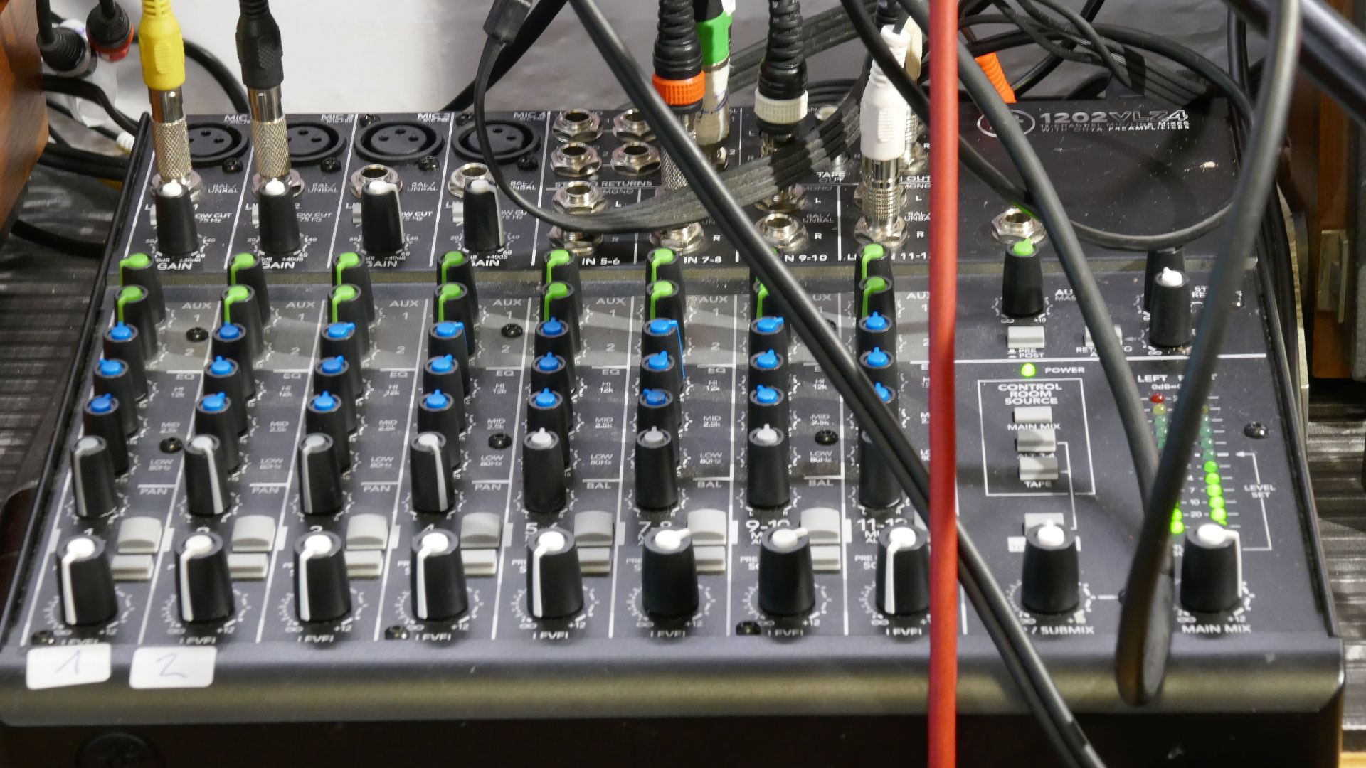 2023-08-07 Trommeln im Regen (Tape Echo Mix)